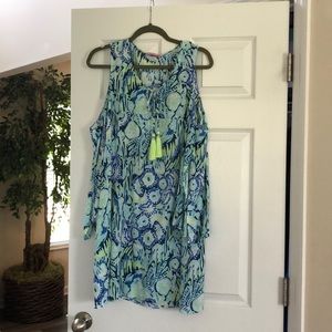 Lilly Pulitzer - Sz M - EUC Cold Shoulder Beach cover up